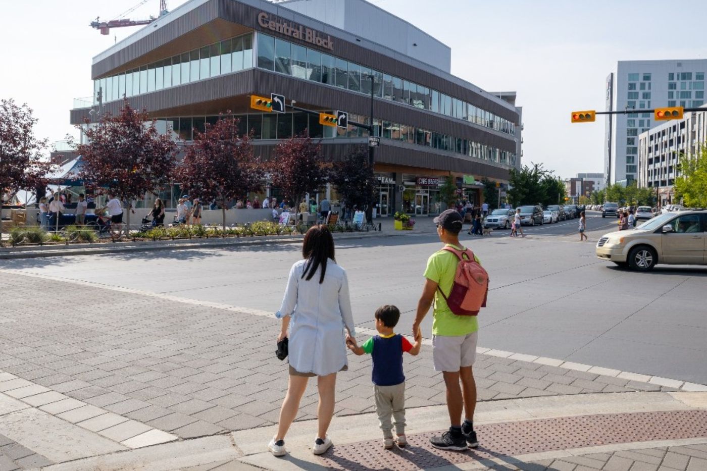 보행 친화적 신도심 — University District, Calgary