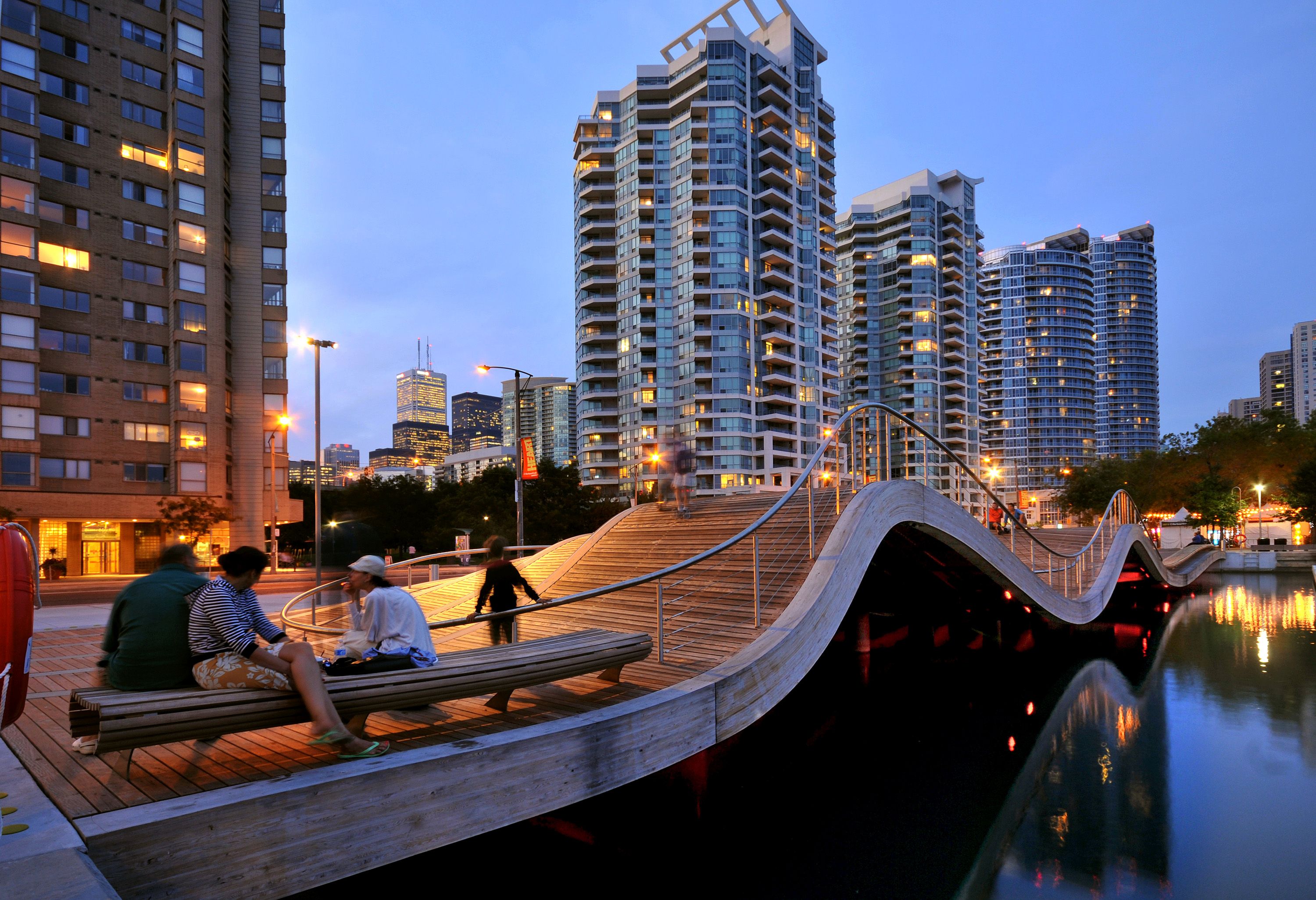 워터프론트 (City of Toronto 크레딧)