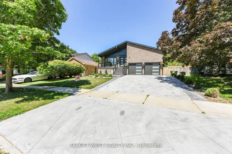 미시소가 1263 Crestdale Rd — 외관