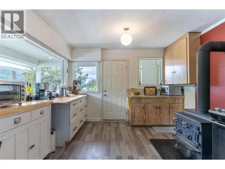 2526 Loon Lake Rd 디테일