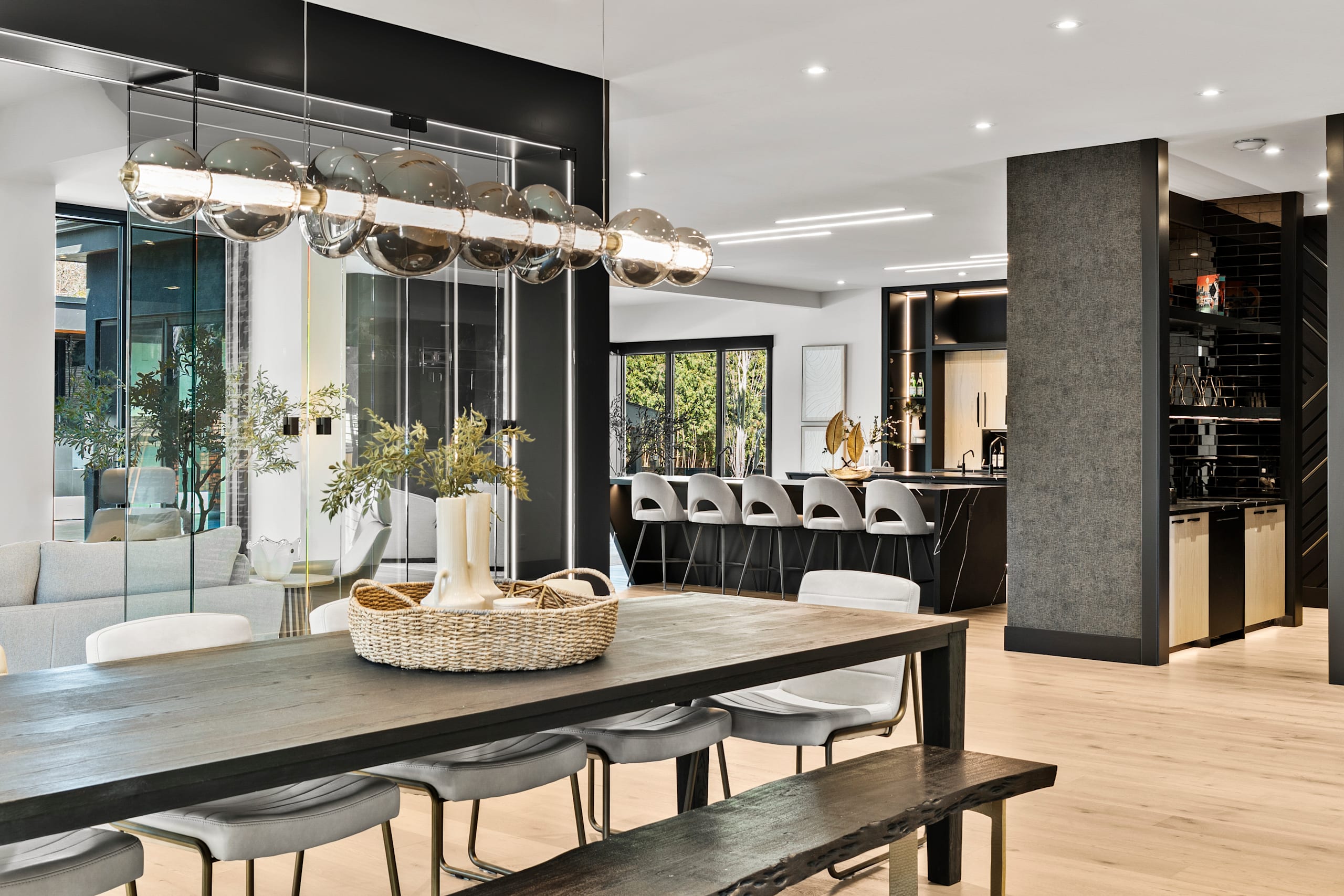 1016 Beverley Boulevard SW 인테리어